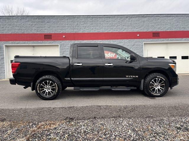 2021 Nissan Titan 4x4 Crew Cab SV