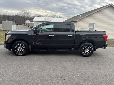2021 Nissan Titan 4x4 Crew Cab SV