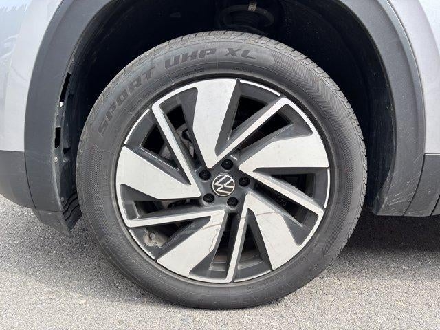 2025 Volkswagen Atlas 2.0T SE w/Technology 4MOTION