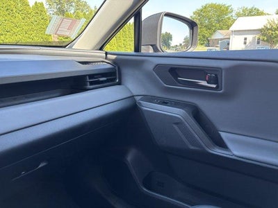 2026 Toyota RAV4 XLE Premium AWD (Natl)