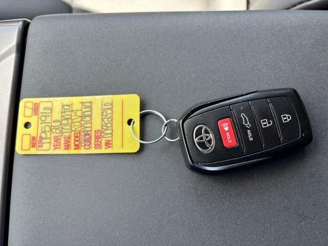 2026 Toyota RAV4 XLE Premium AWD (Natl)