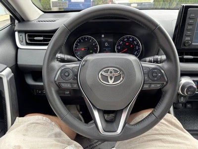 2019 Toyota RAV4 XLE Premium AWD (Natl)