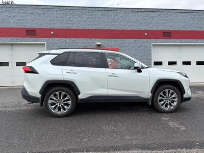 2023 Toyota RAV4 XLE Premium AWD (Natl)