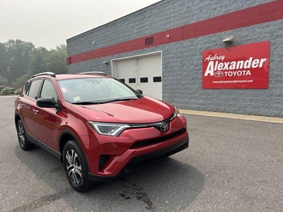 2017 Toyota RAV4 LE AWD (Natl)