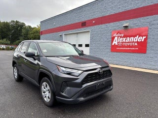2025 Toyota RAV4 LE AWD (Natl)