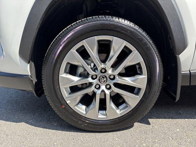 2025 Toyota RAV4 Limited AWD (GS)