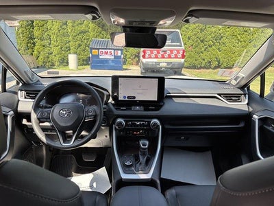 2025 Toyota RAV4 Limited AWD (GS)