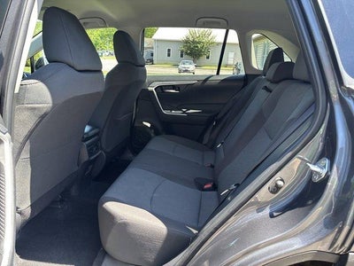 2025 Toyota RAV4 XLE AWD (Natl)