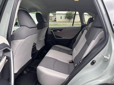 2020 Toyota RAV4 XLE AWD (Natl)