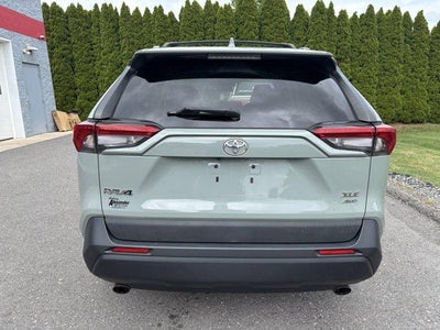 2020 Toyota RAV4 XLE AWD (Natl)