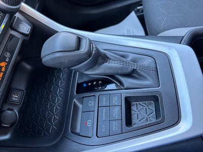 2025 Toyota RAV4 XLE AWD (Natl)