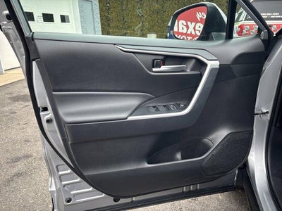 2025 Toyota RAV4 XLE AWD (Natl)