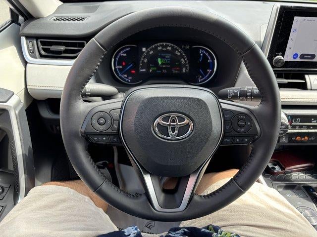 2025 Toyota RAV4 Hybrid XLE AWD (Natl)