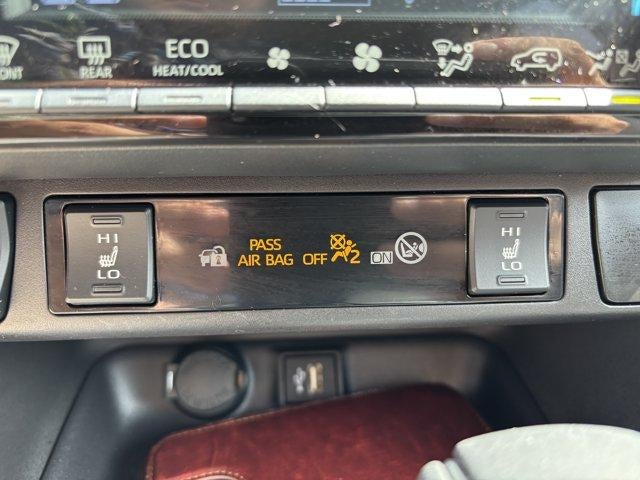 2025 Toyota RAV4 Hybrid XLE AWD (Natl)