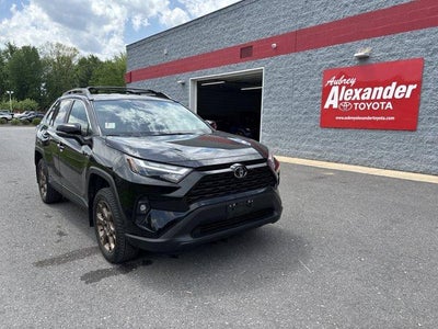 2025 Toyota RAV4 Hybrid Woodland AWD (Natl)
