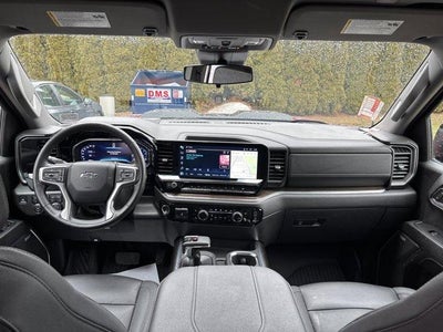 2024 Chevrolet Silverado 1500 Crew Cab Short Box 4-Wheel Drive LT Trail Boss