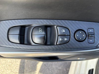 2025 Nissan Sentra SR CVT