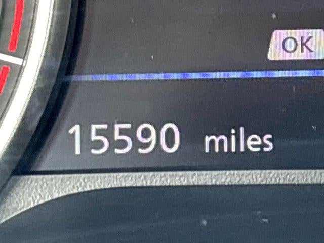 2025 Nissan Sentra SR CVT