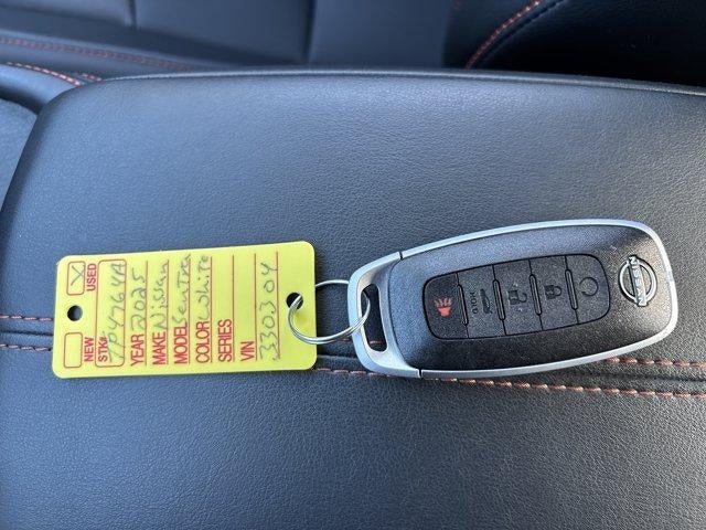 2025 Nissan Sentra SR CVT