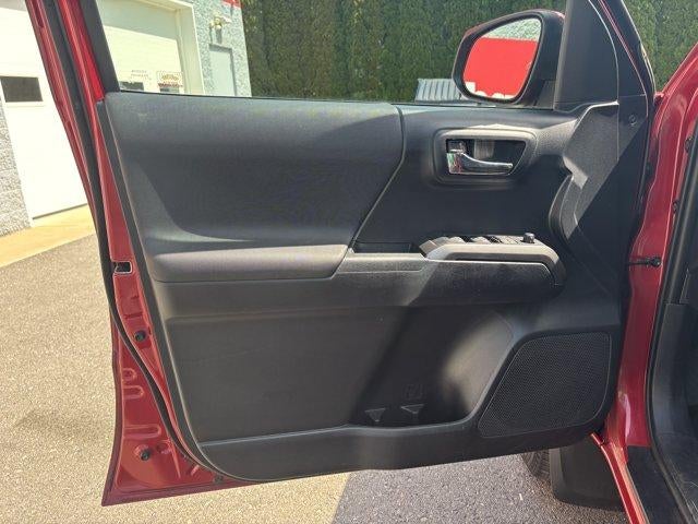 2020 Toyota Tacoma 4WD 4WD TRD Off Road Double Cab 5' Bed V6 AT (Natl)