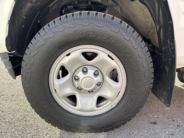 2023 Toyota Tacoma 4WD 4WD SR Double Cab 5' Bed V6 AT (GS)