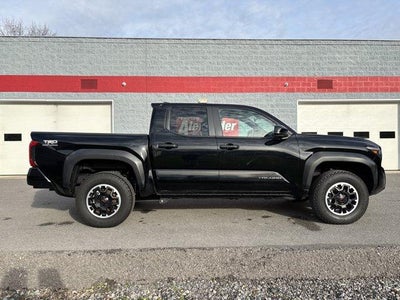 2024 Toyota Tacoma 4WD 4WD SR5 Double Cab 5' Bed AT (GS)