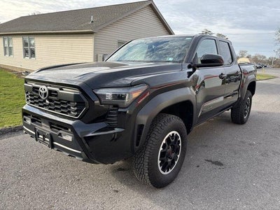 2024 Toyota Tacoma 4WD 4WD SR5 Double Cab 5' Bed AT (GS)