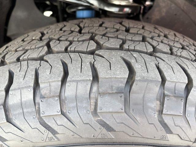 2025 Toyota Tacoma 4WD 4WD TRD Off Road Double Cab 5' Bed AT (Natl)