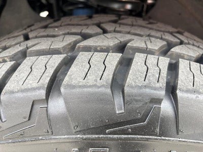 2025 Toyota Tacoma 4WD 4WD TRD Off Road Double Cab 5' Bed AT (Natl)