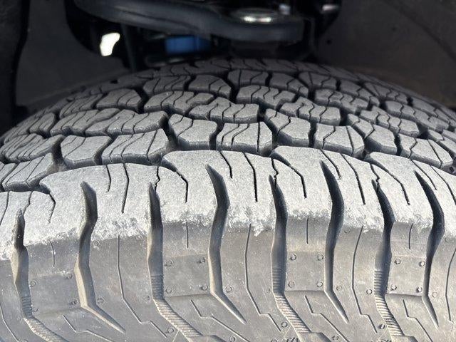 2025 Toyota Tacoma 4WD 4WD TRD Off Road Double Cab 5' Bed AT (Natl)