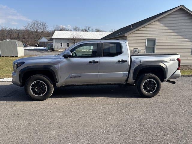 2025 Toyota Tacoma 4WD 4WD TRD Off Road Double Cab 5' Bed AT (Natl)