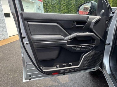 2025 Toyota Tacoma 4WD 4WD SR Double Cab 5' Bed AT (GS)