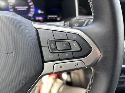 2025 Volkswagen Taos SE 4MOTION