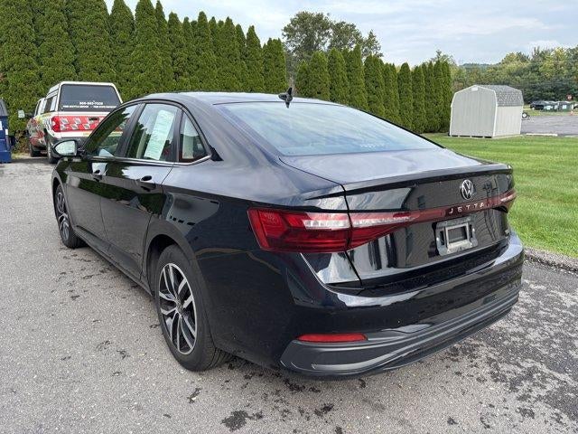 2025 Volkswagen Jetta SE Auto