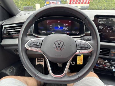 2025 Volkswagen Jetta Sport Auto