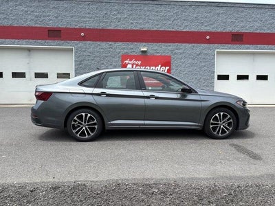 2025 Volkswagen Jetta Sport Auto