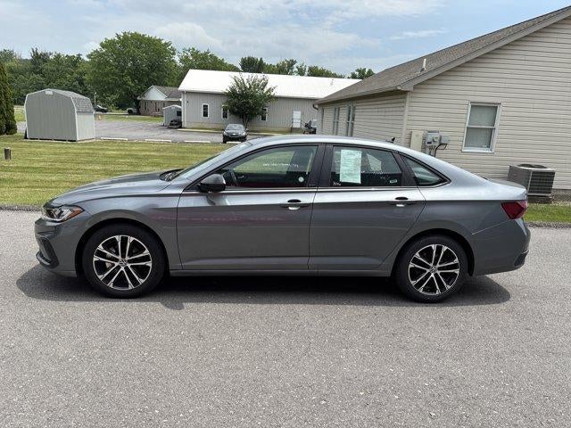 2025 Volkswagen Jetta Sport Auto