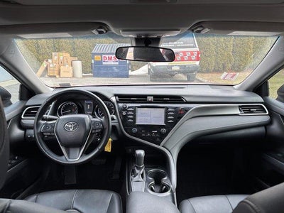 2018 Toyota Camry SE Auto (SE)