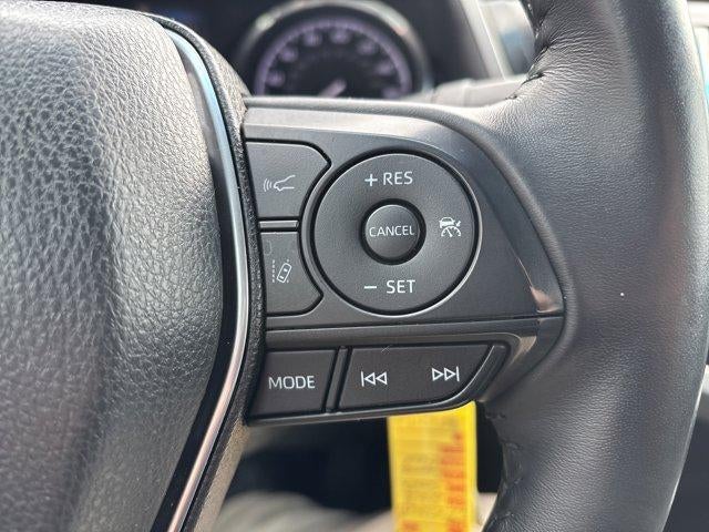 2018 Toyota Camry SE Auto (SE)