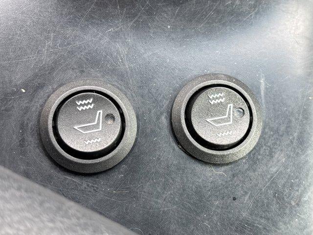 2018 Toyota Camry SE Auto (SE)