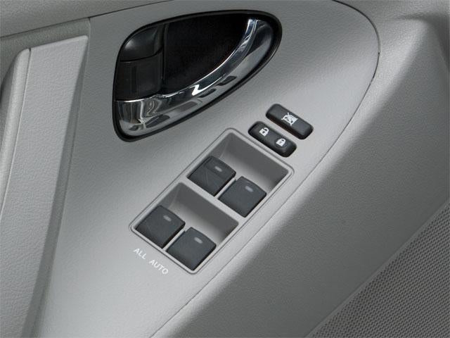 2010 Toyota Camry 4dr Sdn I4 Man (Natl)