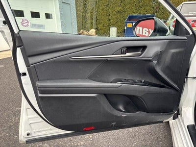 2025 Toyota Camry SE (SE)