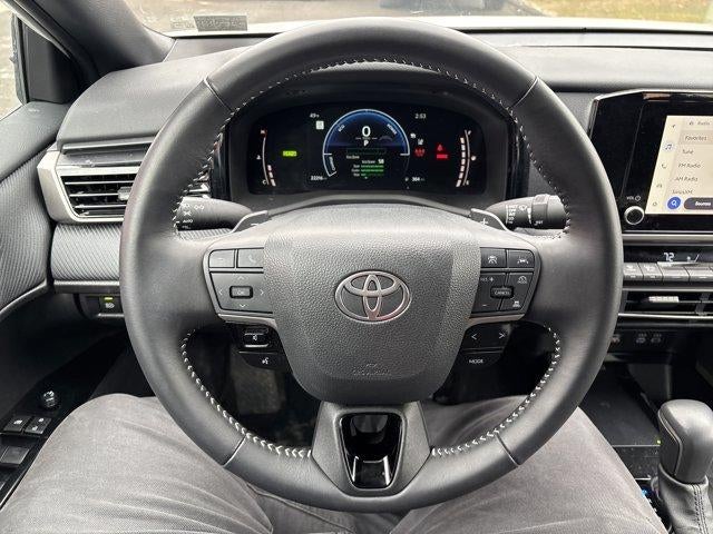 2025 Toyota Camry SE (SE)