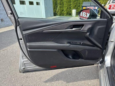 2025 Toyota Camry LE (SE)