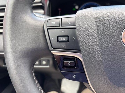 2025 Toyota Camry LE (SE)