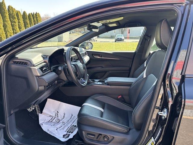 2025 Toyota Camry SE (SE)