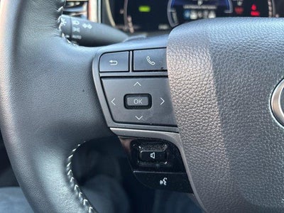 2025 Toyota Camry SE (SE)