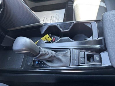 2025 Toyota Camry SE (SE)