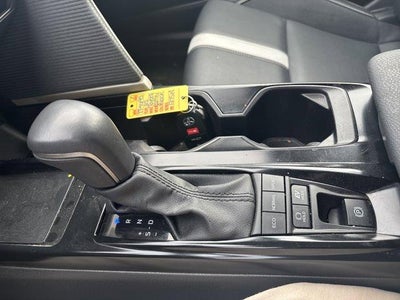 2025 Toyota Camry SE (SE)