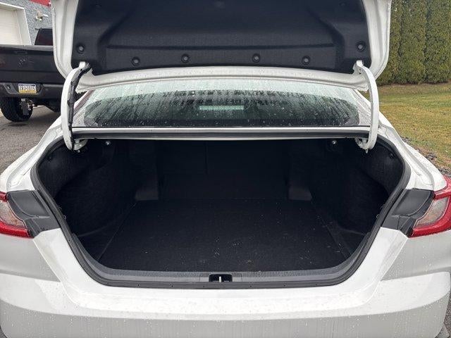 2025 Toyota Camry SE (SE)